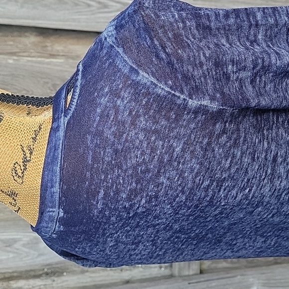 NWT Derek Heart Burnout Tee - Picture 13 of 17